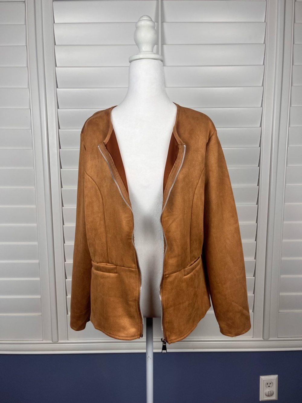 Charm Qi Sang Camel Faux Suede lightweight Zip Front Jacket size m